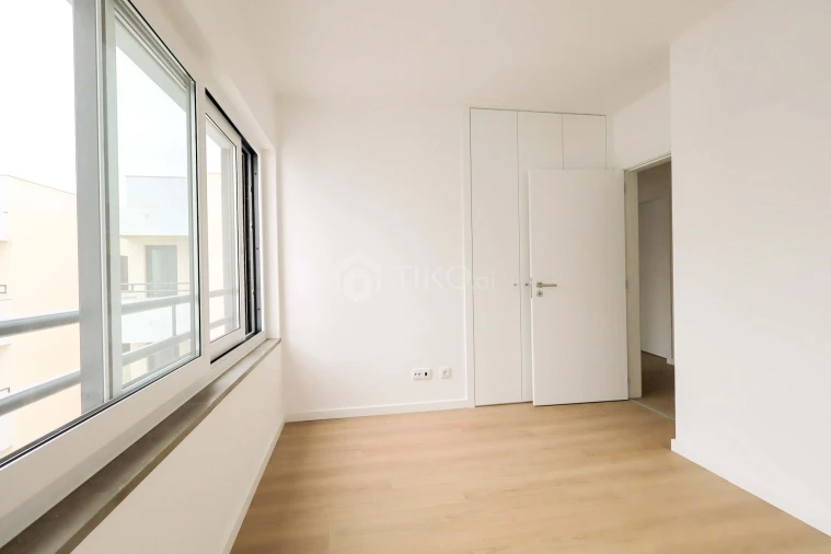 Apartamento T3 para Venda em Santo António dos Cavaleiros e Frielas Foto 21