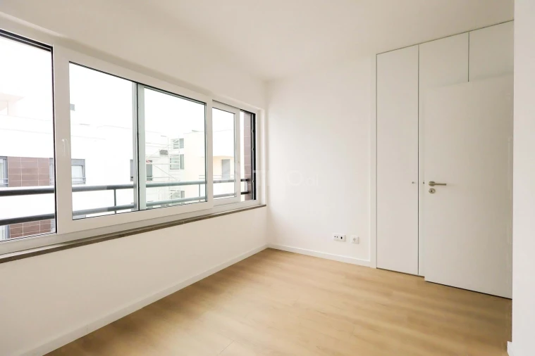 Apartamento T3 para Venda em Santo António dos Cavaleiros e Frielas Foto 20