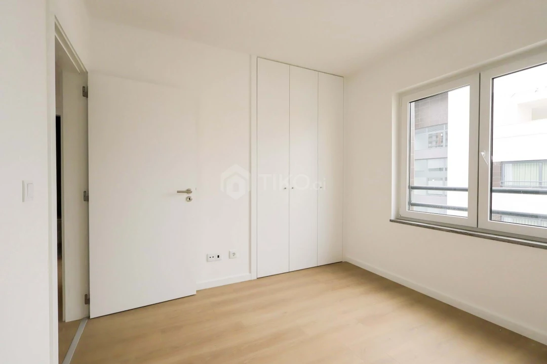 Apartamento T3 para Venda em Santo António dos Cavaleiros e Frielas Foto 24