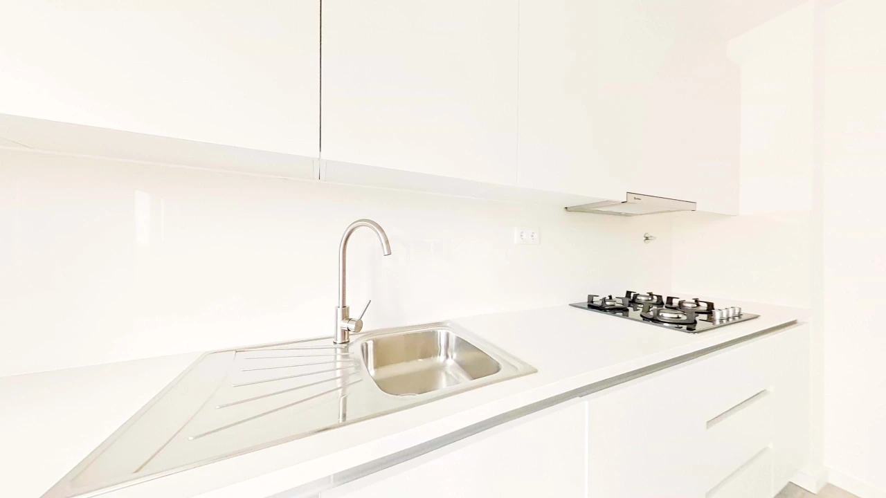Apartamento T3 para Venda em Santo António dos Cavaleiros e Frielas Foto 51