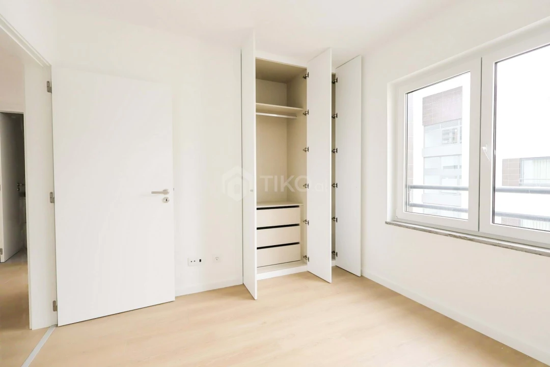 Apartamento T3 para Venda em Santo António dos Cavaleiros e Frielas Foto 26