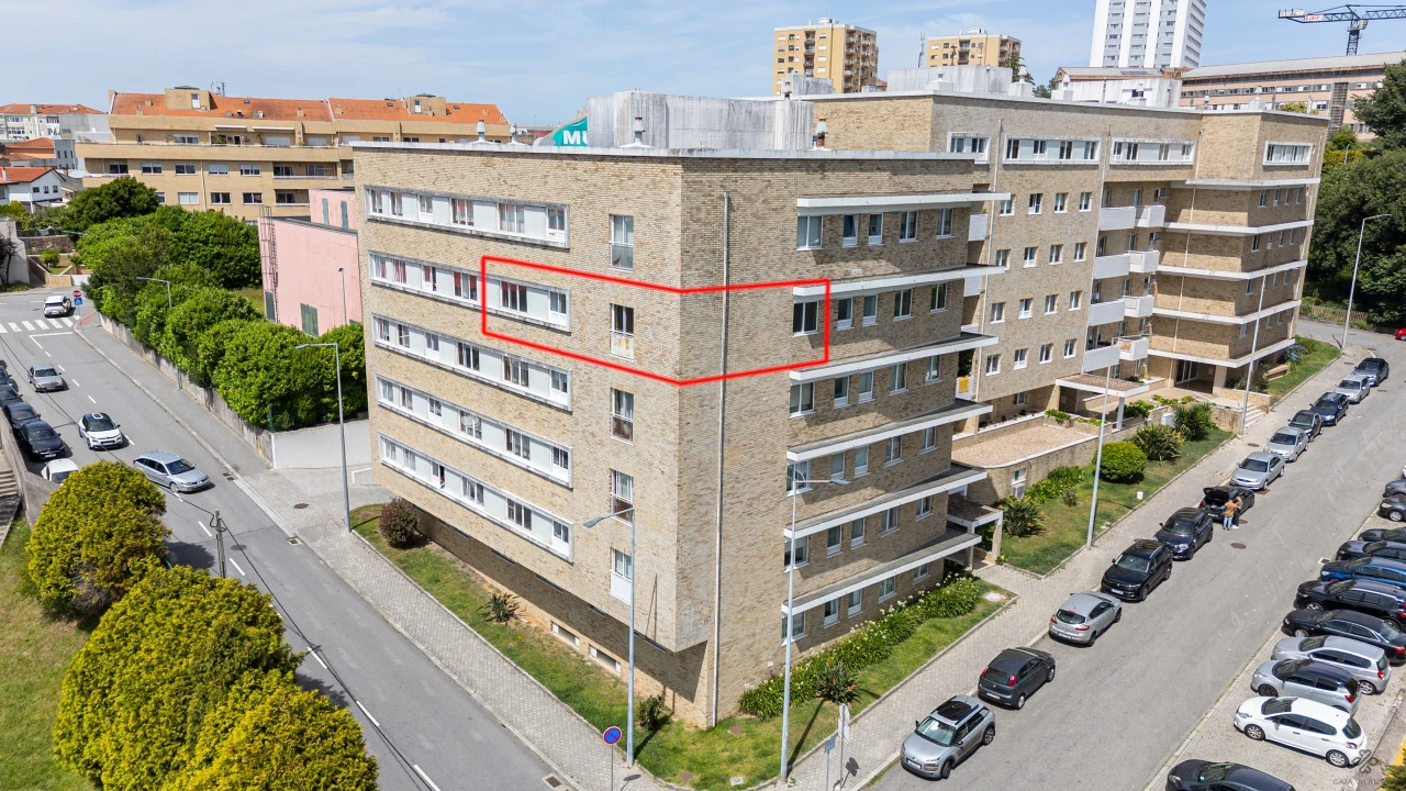 Apartamento T2 para Venda em Santa Marinha Foto 6