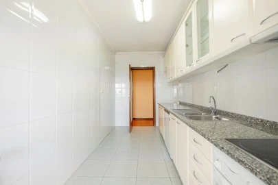 Apartamento T2 para Venda em Santa Marinha