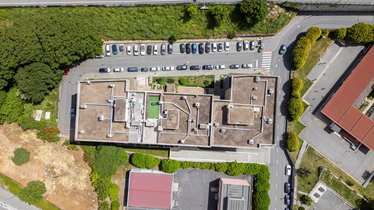 Apartamento T2 para Venda em Santa Marinha Foto 2
