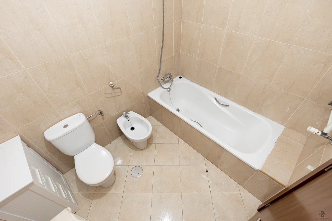Apartamento T2 para Venda em Santa Marinha Foto 19