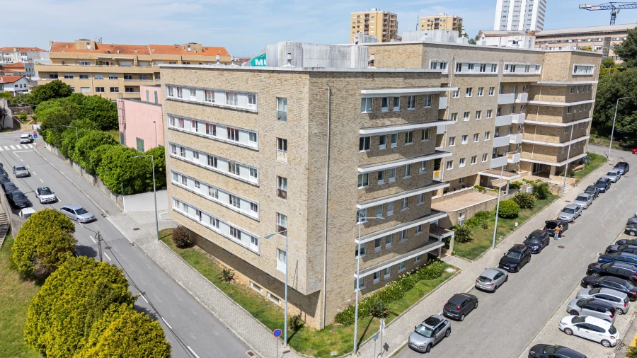 Apartamento T2 para Venda em Santa Marinha Foto 5