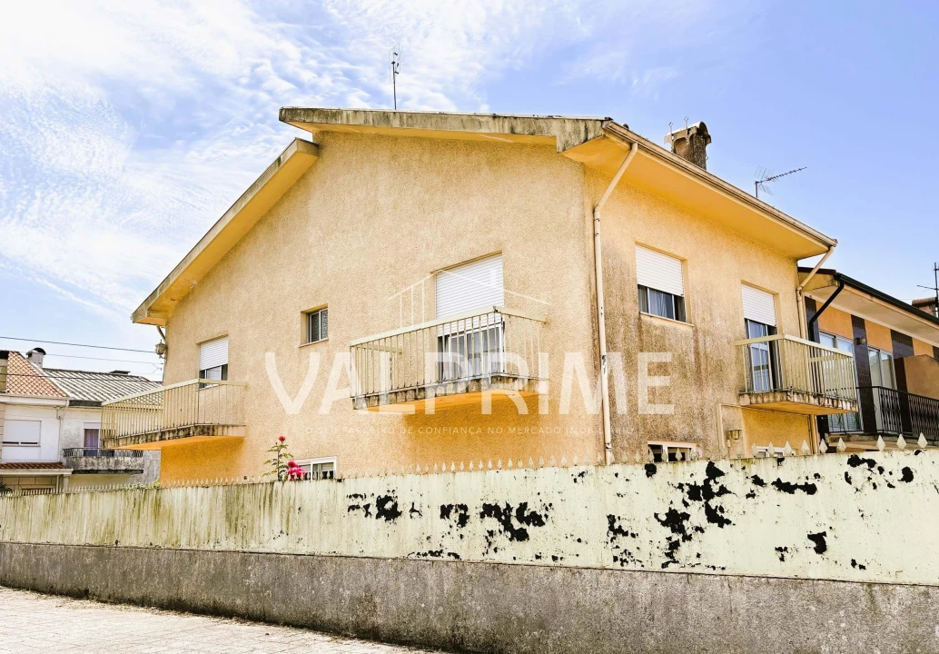 Moradia T4 para Venda em Valongo Foto 5