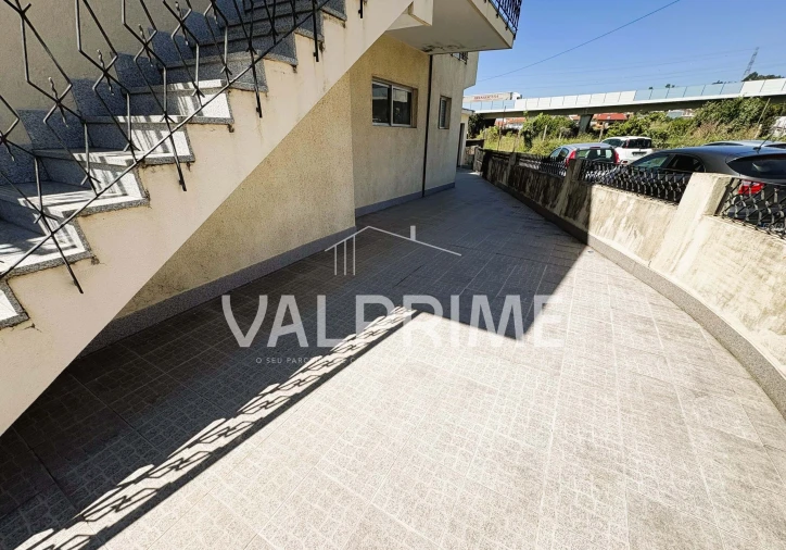 Moradia T3 para Venda em Alfena Foto 26