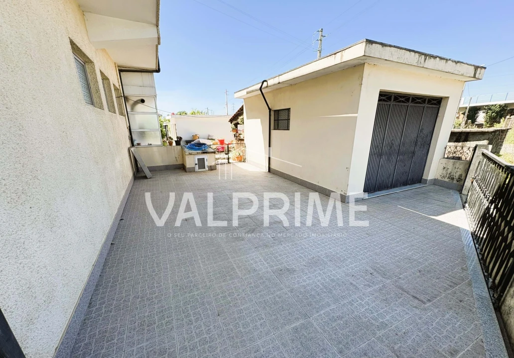 Moradia T3 para Venda em Alfena Foto 2