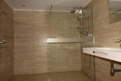 Apartamento T4 para Venda em Albufeira e Olhos de Água