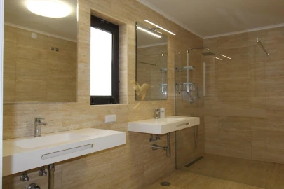 Apartamento T4 para Venda em Albufeira e Olhos de Água
