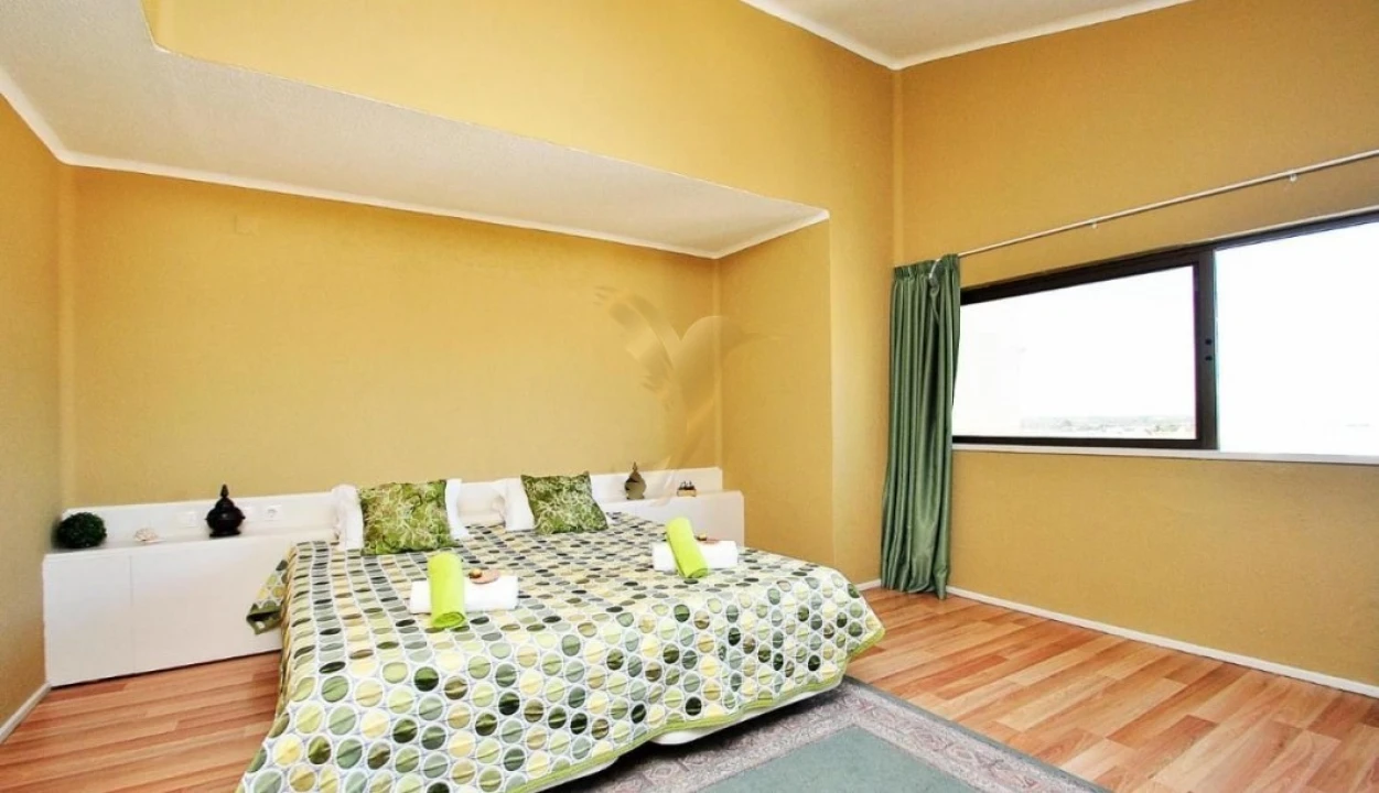 Apartamento T4 para Venda em Albufeira e Olhos de Água Foto 15