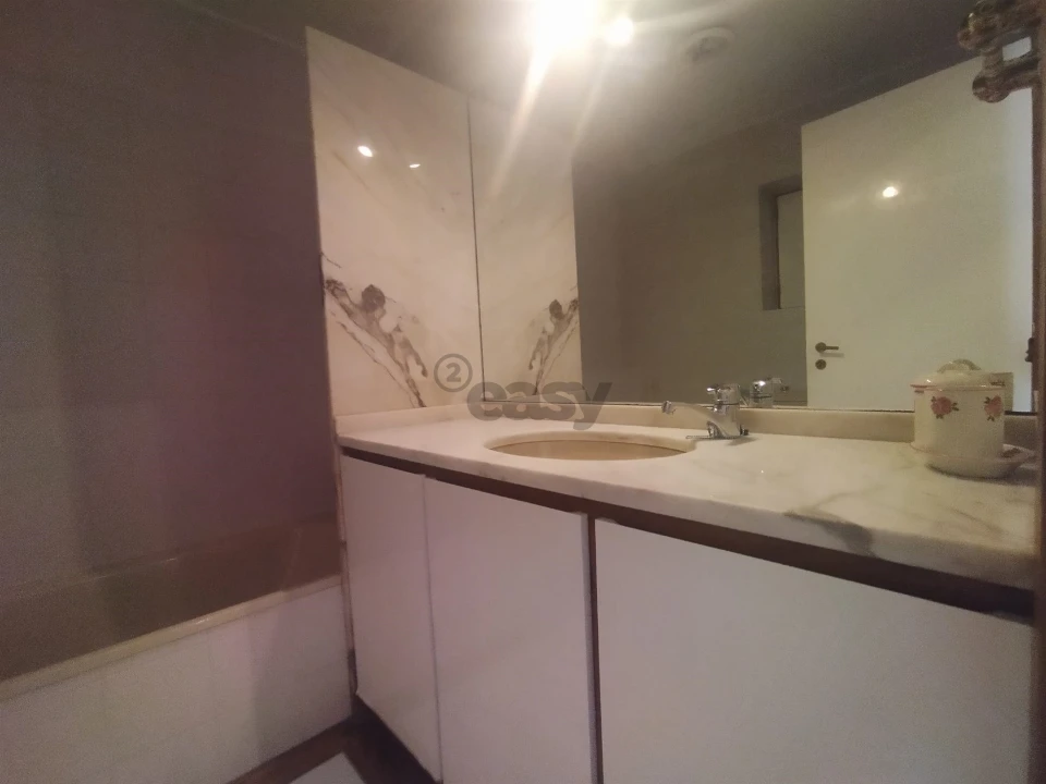 Moradia T4 para Venda em Loivo Foto 42