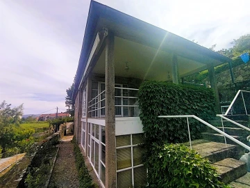 Moradia T4 para Venda em Loivo