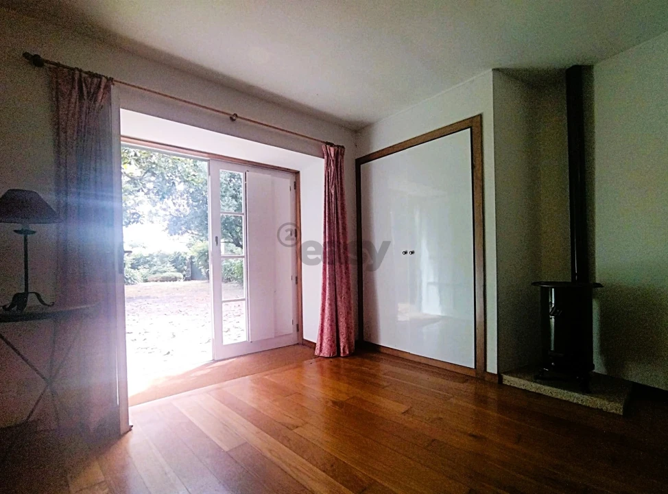 Moradia T4 para Venda em Loivo Foto 30