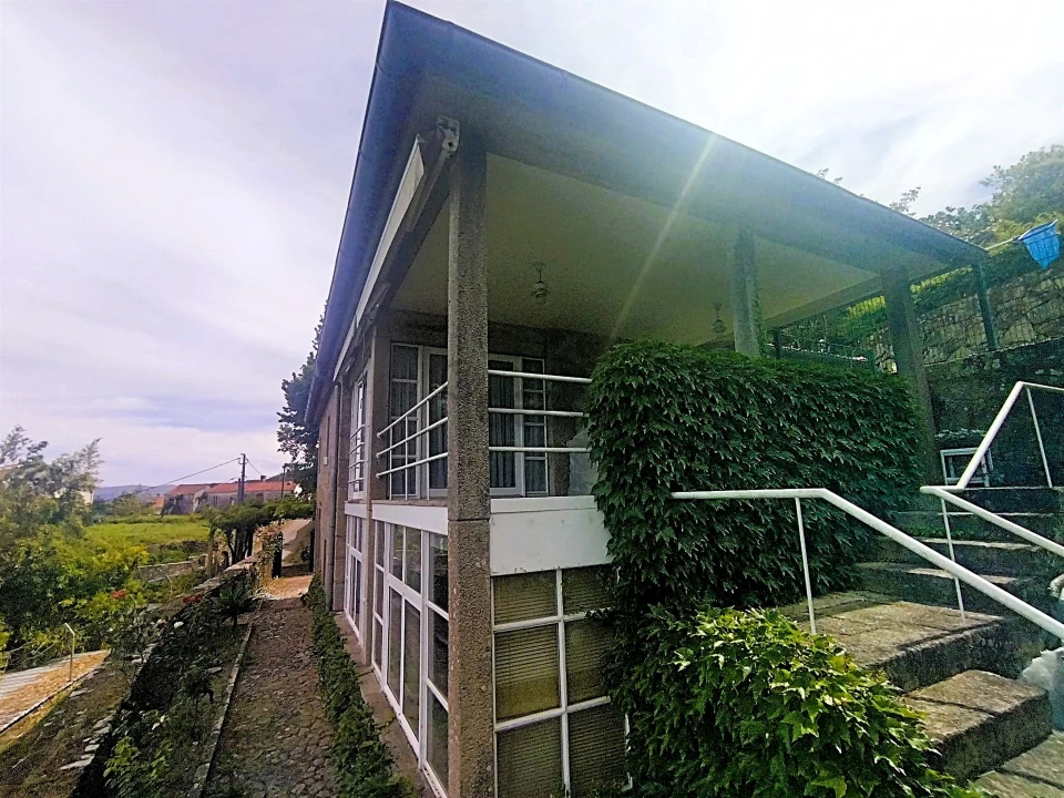 Moradia T4 para Venda em Loivo Foto 44