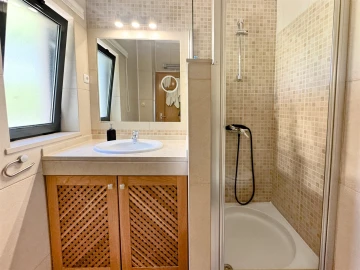 Moradia T4 para Venda em Loule (São Clemente)