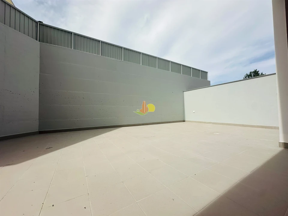 Apartamento T2 para Venda em Tavarede Foto 21