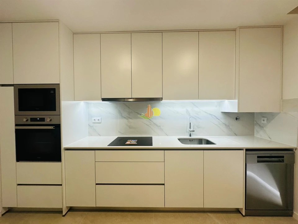 Apartamento T2 para Venda em Tavarede Foto 9