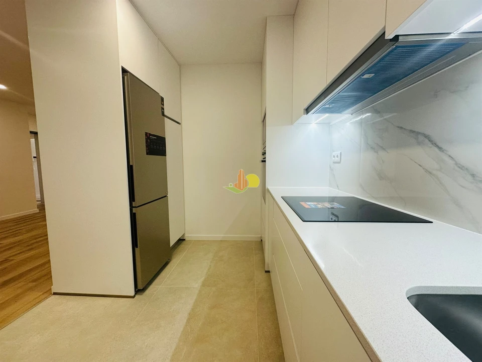 Apartamento T2 para Venda em Tavarede Foto 7