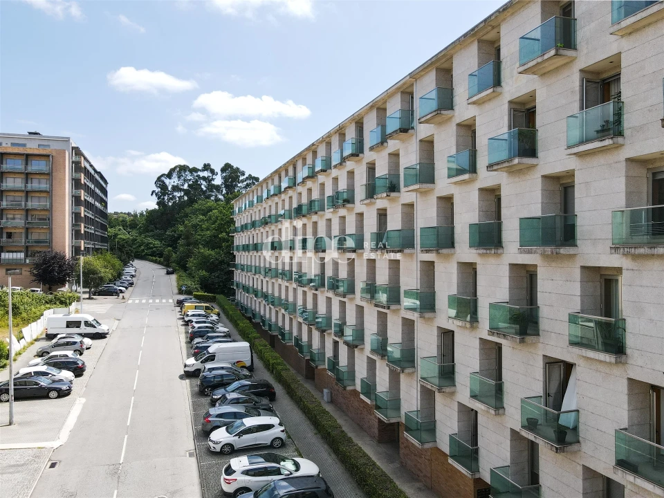 Apartamento T2 para Venda em Mesão Frio Foto 2