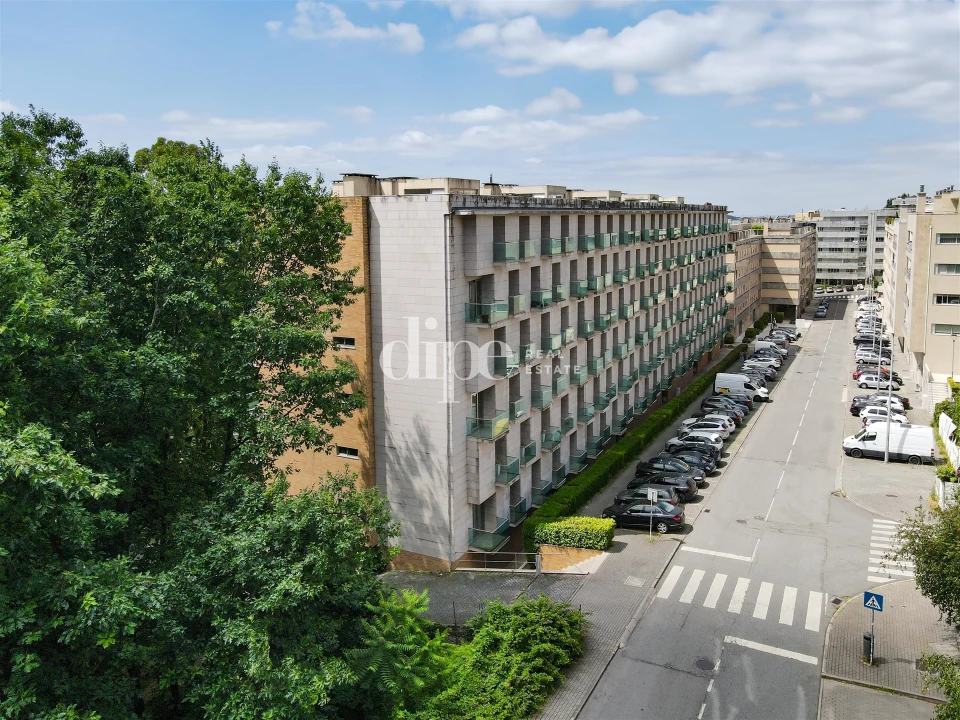 Apartamento T2 para Venda em Mesão Frio Foto 2