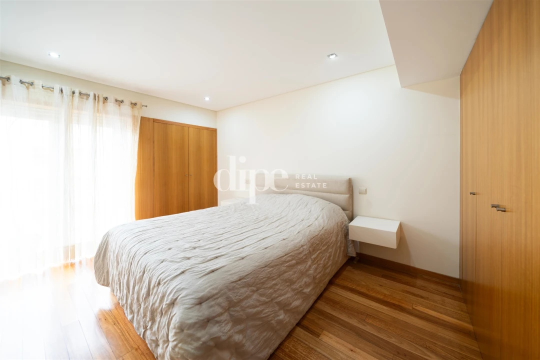 Apartamento T2 para Venda em Mesão Frio Foto 16