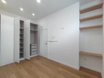 Apartamento T3 para Venda em Odivelas