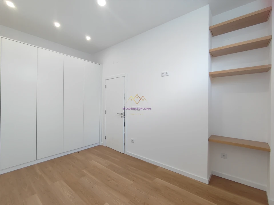 Apartamento T3 para Venda em Odivelas Foto 26