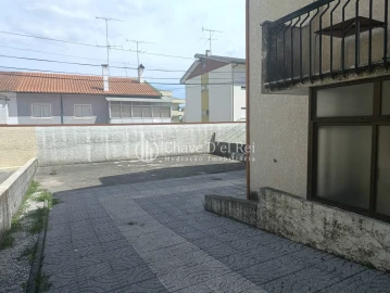 Moradia T3 para Venda em Repeses e São Salvador