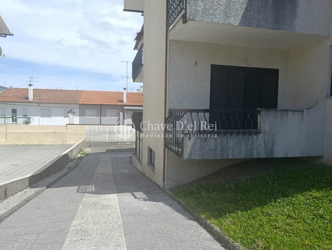 Moradia T3 para Venda em Repeses e São Salvador Foto 3