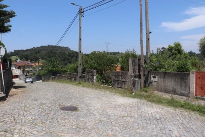 Terreno para Venda em Lordelo