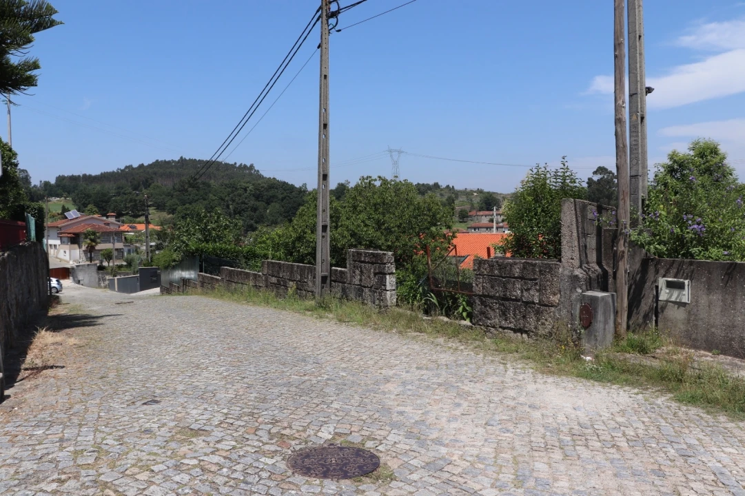 Terreno para Venda em Lordelo Foto 7