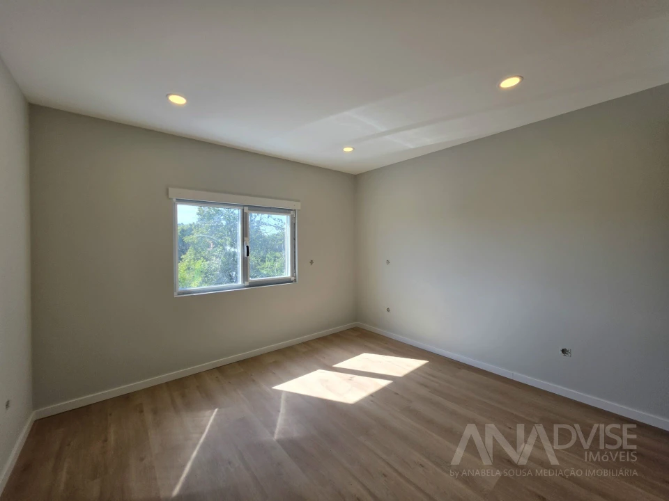 Apartamento T3 para Venda em Fragosela Foto 14