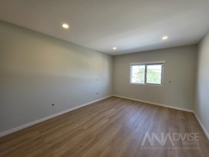 Apartamento T3 para Venda em Fragosela Foto 17