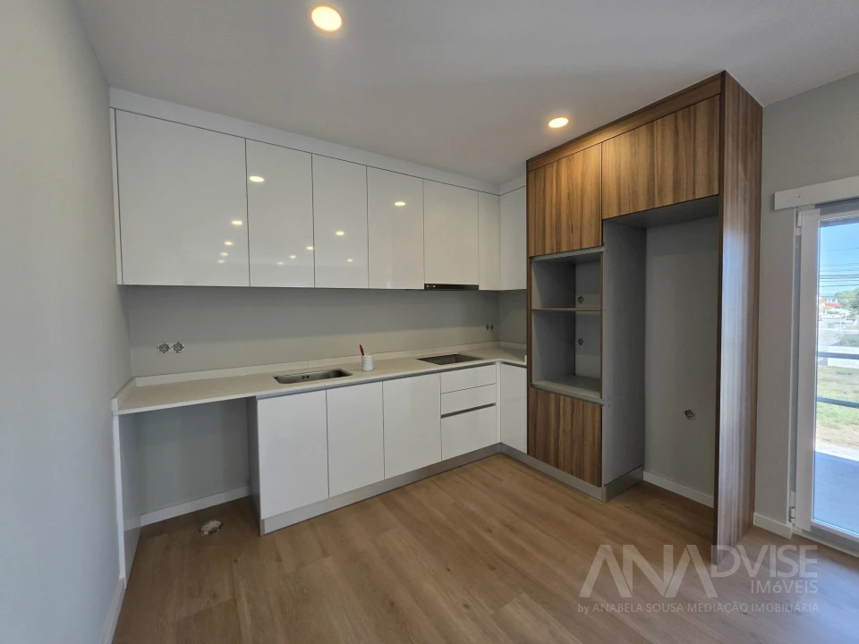 Apartamento T3 para Venda em Fragosela Foto 4