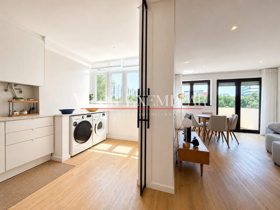 Apartamento T2 para Venda em Olivais Foto 3
