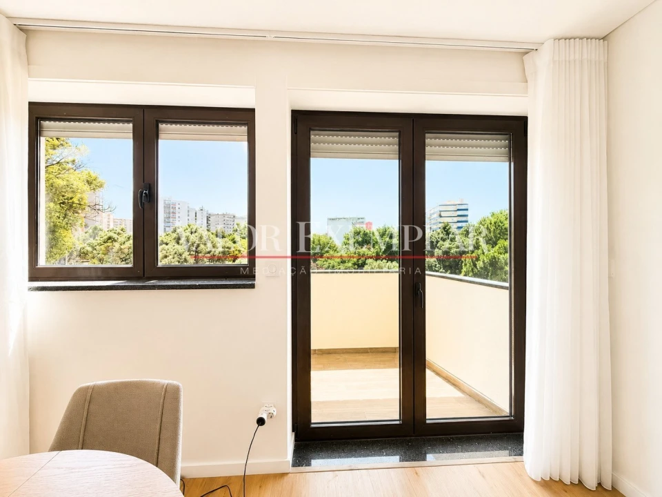 Apartamento T2 para Venda em Olivais Foto 9