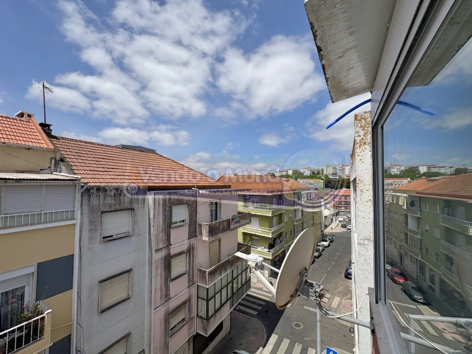 Apartamento T2 para Venda em Queluz e Belas Foto 19
