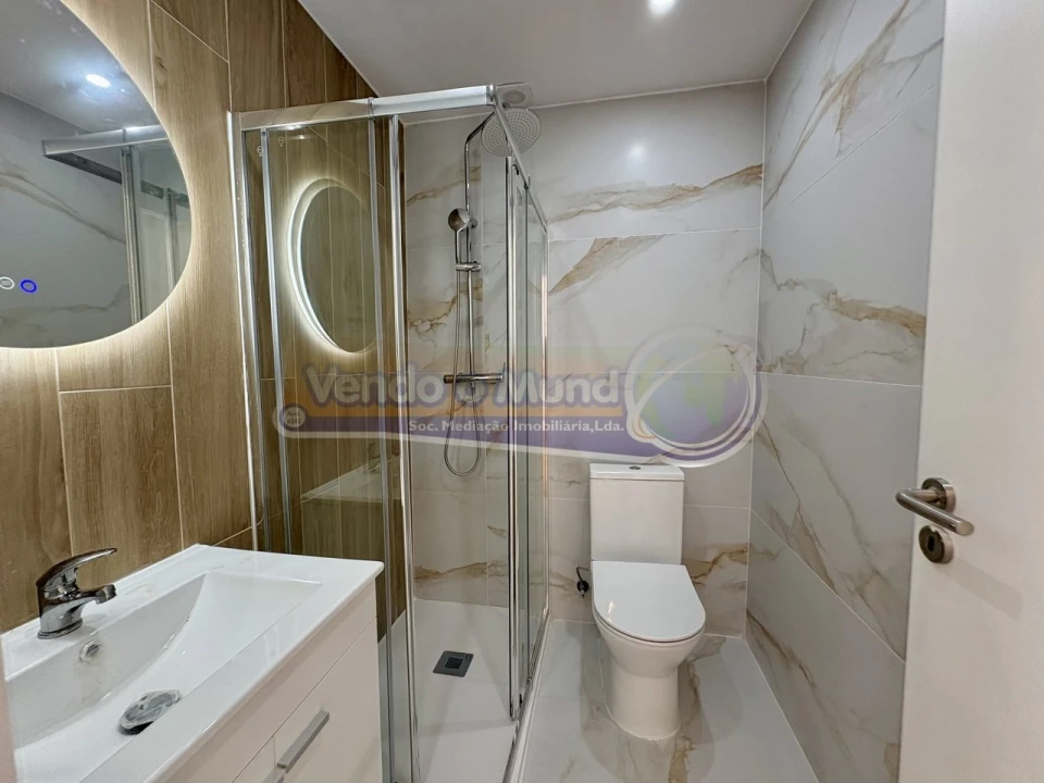 Apartamento T2 para Venda em Queluz e Belas Foto 16