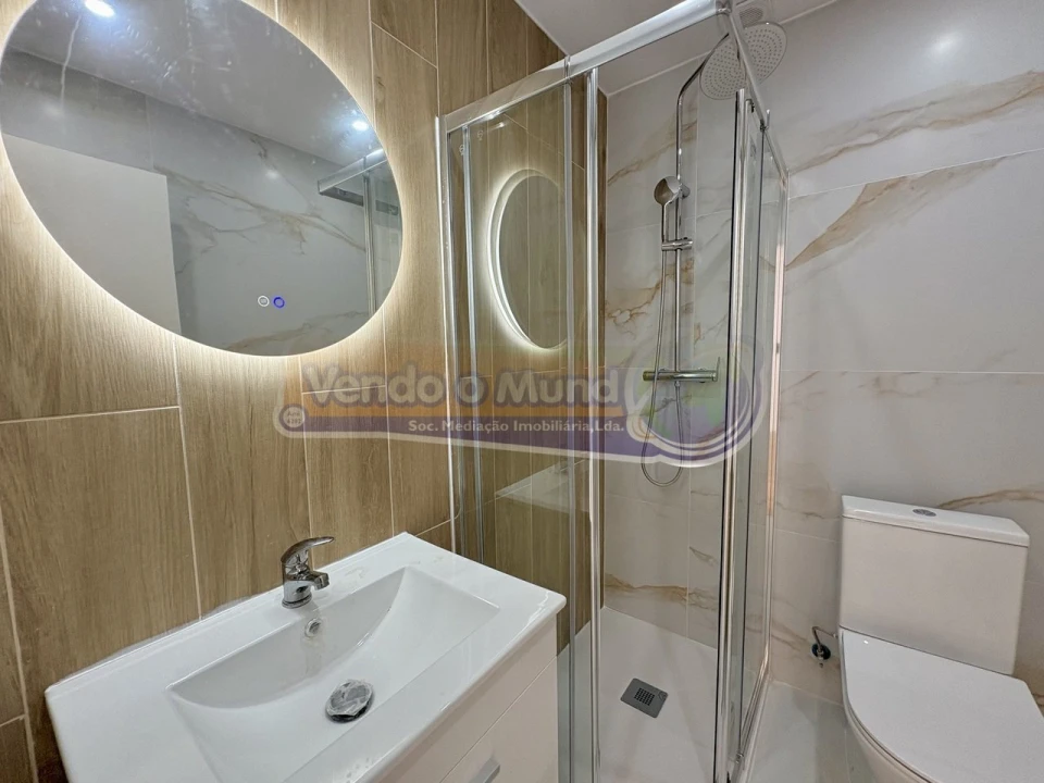 Apartamento T2 para Venda em Queluz e Belas Foto 18
