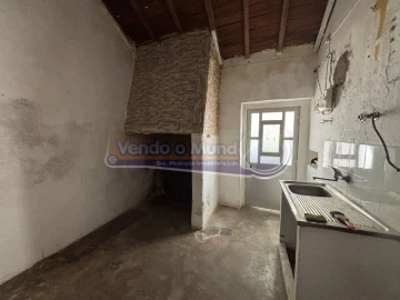 Moradia T2 para Venda em Mora