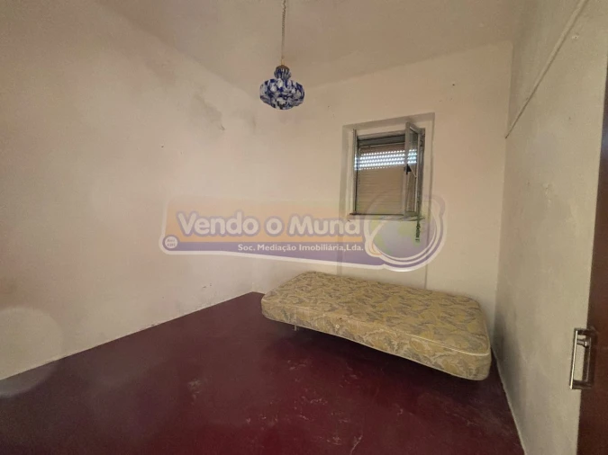Moradia T2 para Venda em Mora Foto 13