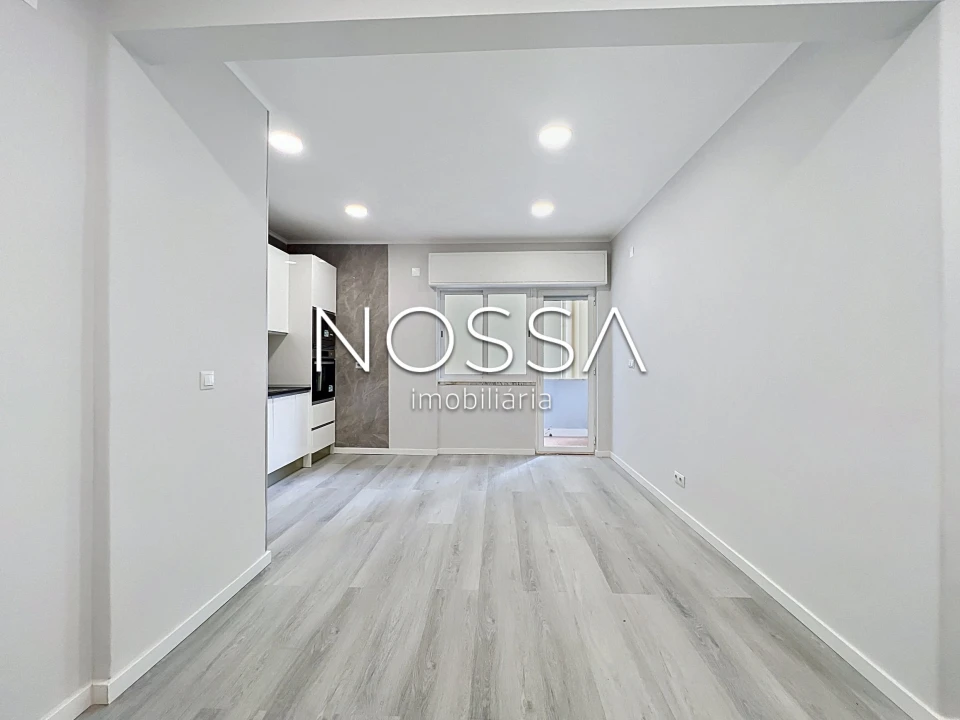 Apartamento T1 para Venda em Venteira Foto 17