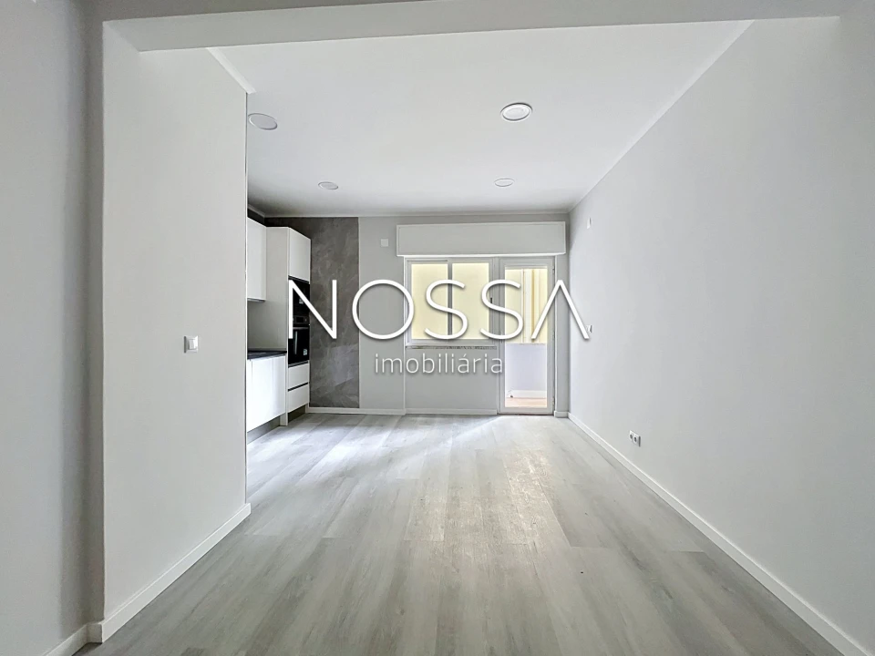 Apartamento T1 para Venda em Venteira Foto 6