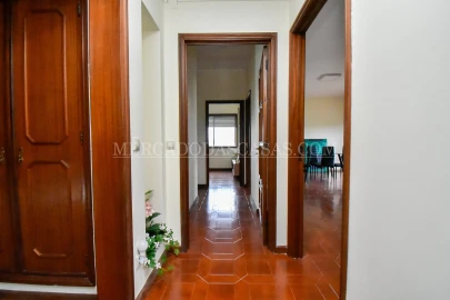 Apartamento T5 para Venda em Espinho