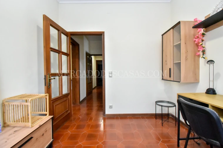 Apartamento T5 para Venda em Espinho Foto 11