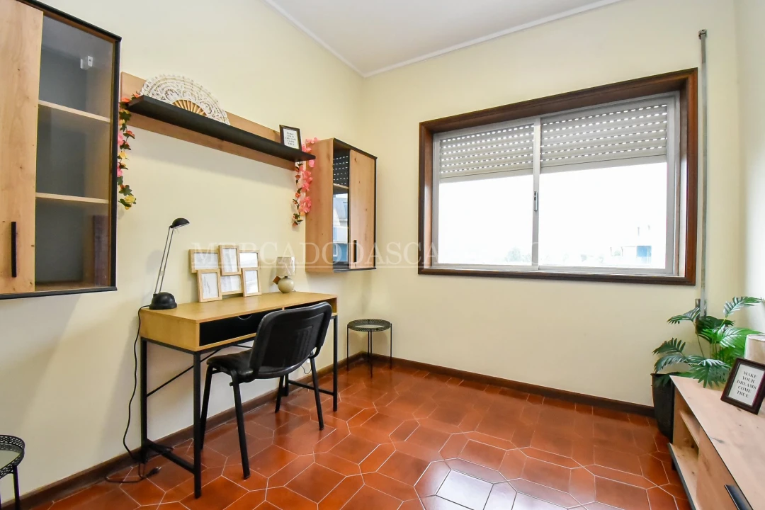 Apartamento T5 para Venda em Espinho Foto 10