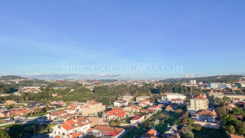 Moradia T3 para Venda em Paços de Brandão