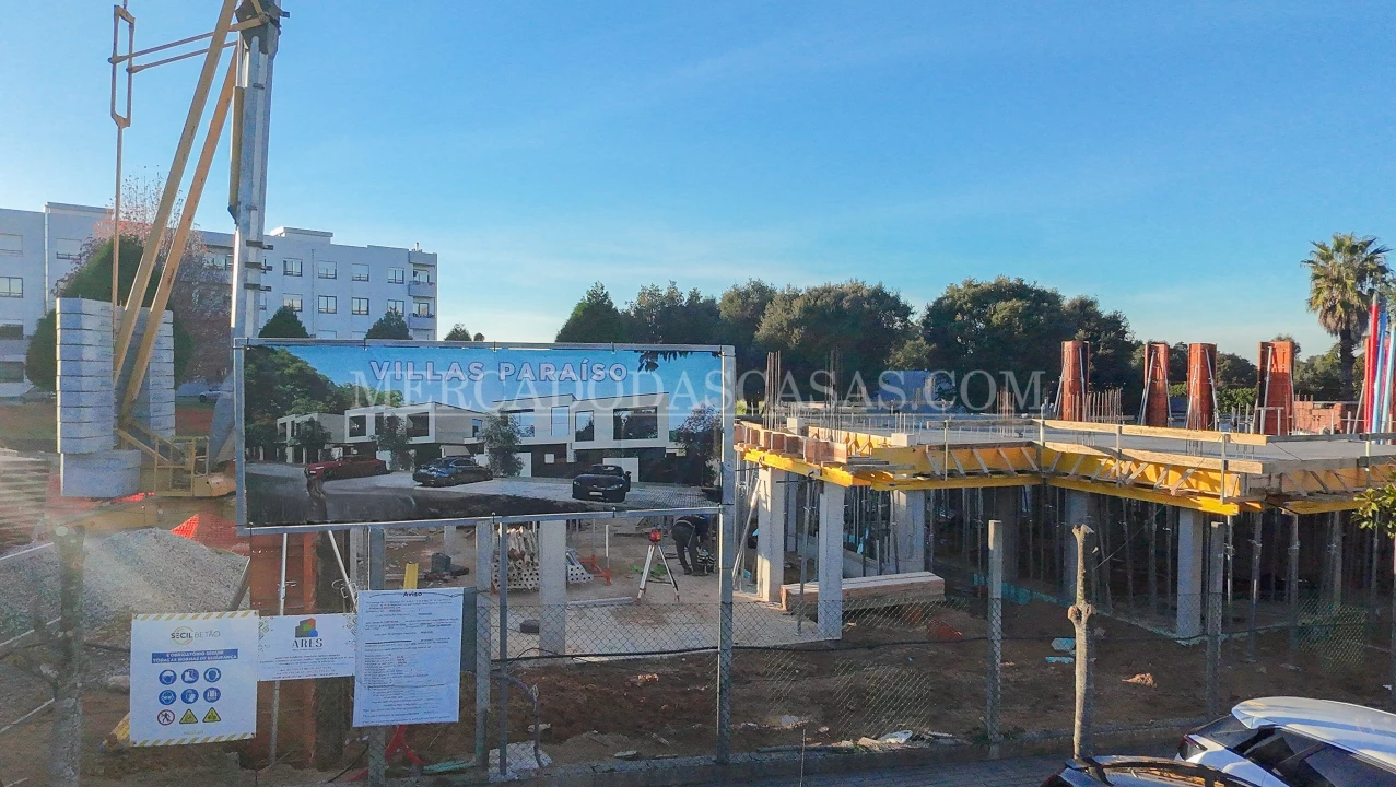 Moradia T3 para Venda em Paços de Brandão Foto 9